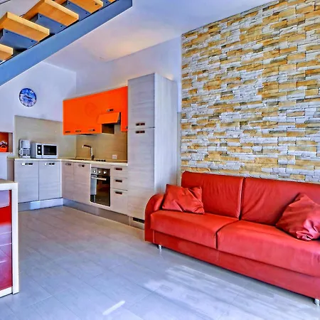 Tranquil In With Garden Appartamento Bibinje