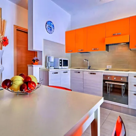 Appartamento Tranquil In With Garden Bibinje