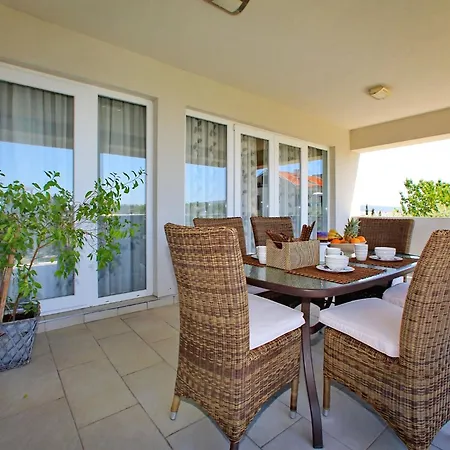 Tranquil In With Garden